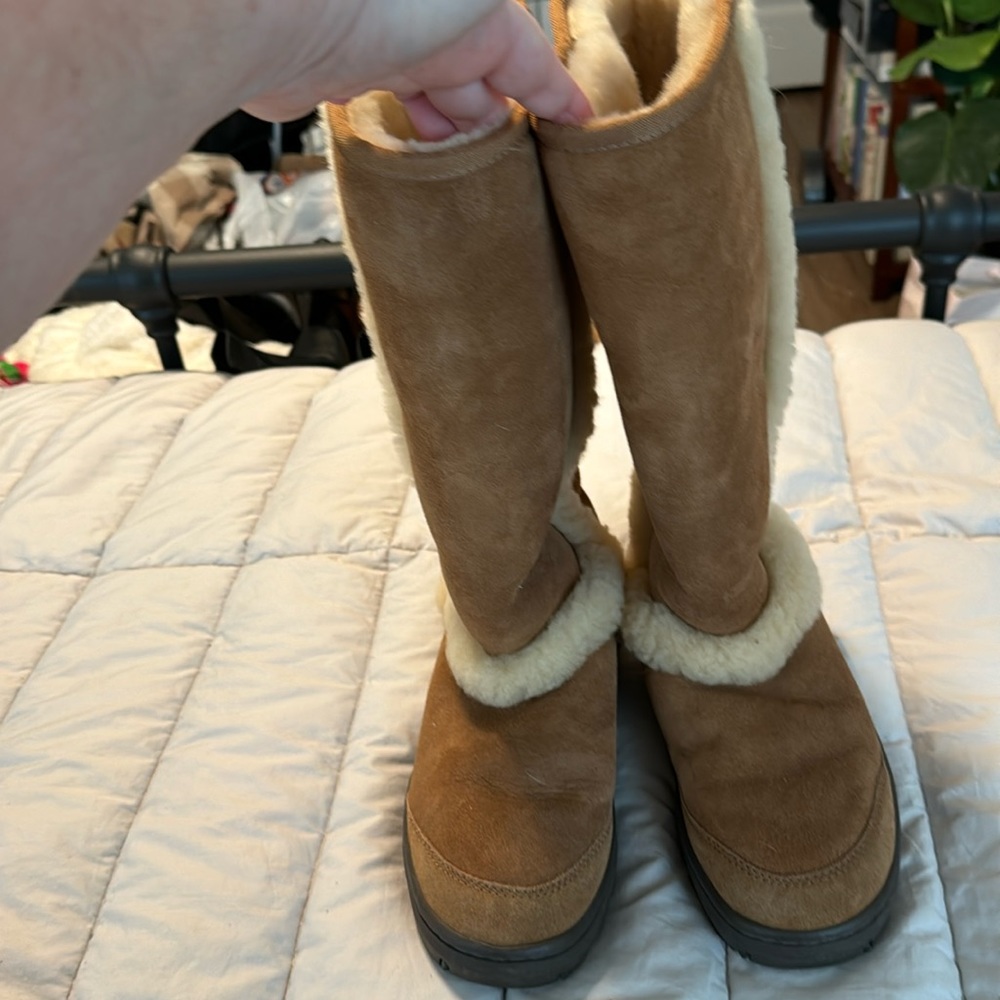 Ladies tall Ugg boot